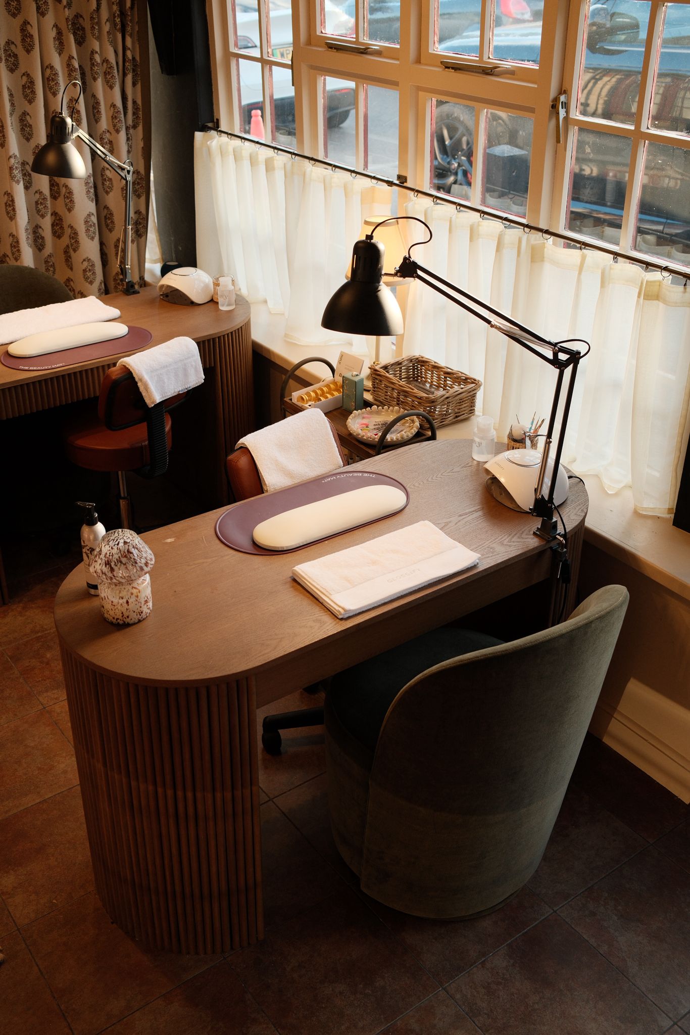 The Face Lab Cotswolds nail desk