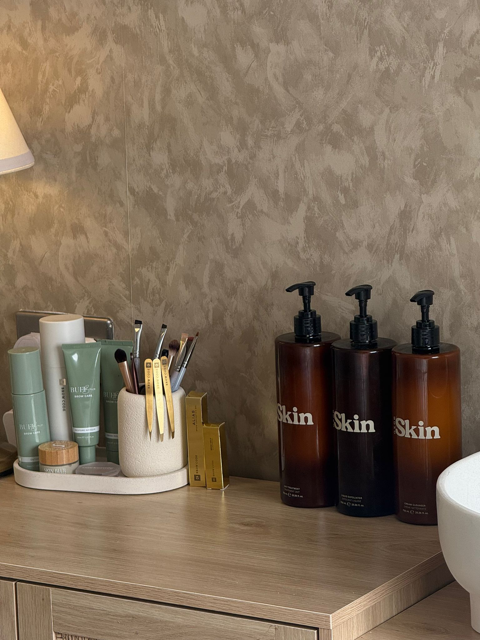 The Face Lab Witney product display